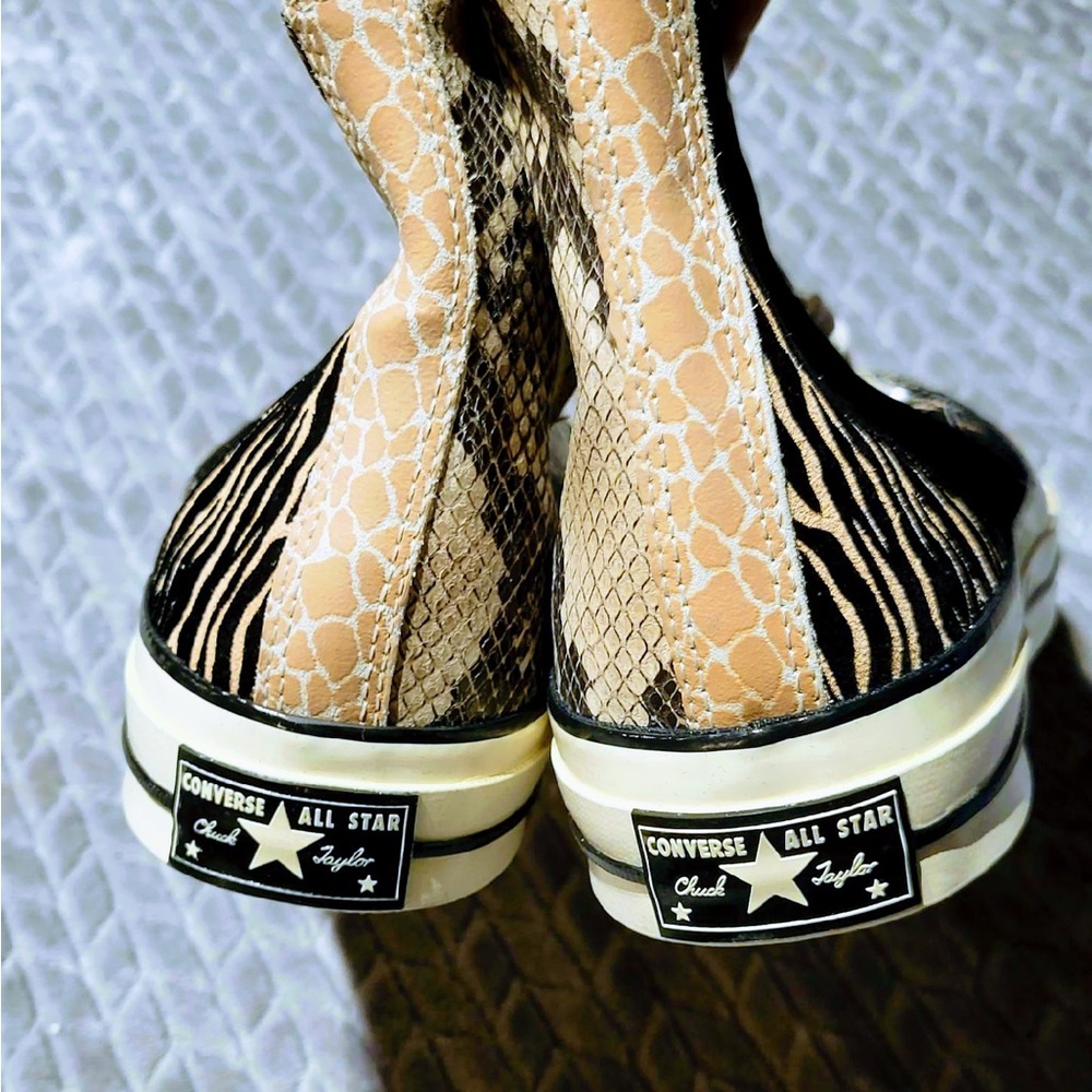 Chuck Taylor CONVERSE shoes